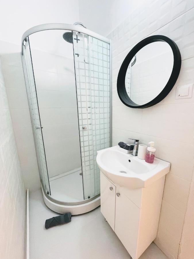 Apartament Plopilor Studios ซีบิว ภายนอก รูปภาพ