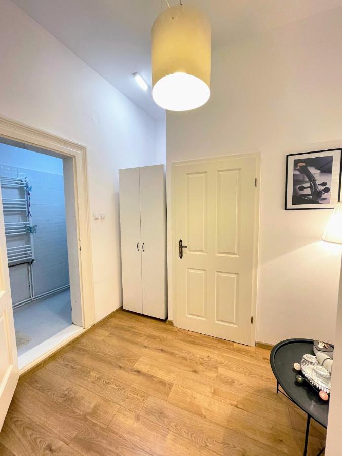 Apartament Plopilor Studios ซีบิว ภายนอก รูปภาพ